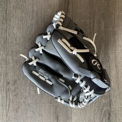 Rawlings Youth Baseball/T-ball Glove – Left Hand (10.5”), Used