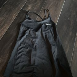 women’s nike running top