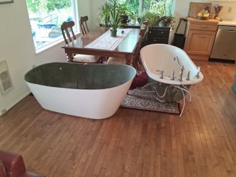 MAAX 6ft tub and fixtures