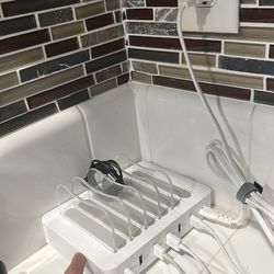 Multi charging dock station