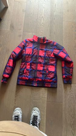 Women’s North Face reversible Jacket Size M