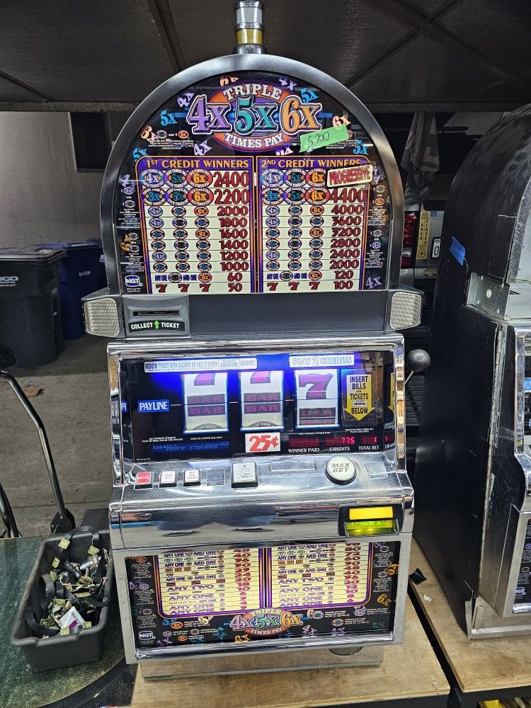 IGT SLOT MACHINE (TRIPLE 4x5x6x Pay )
