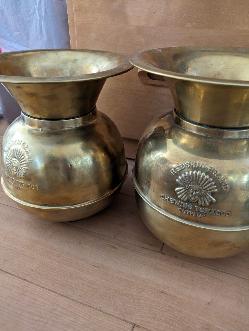 Spitoons