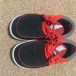 Hey Dudes Red Black  Gray size 6