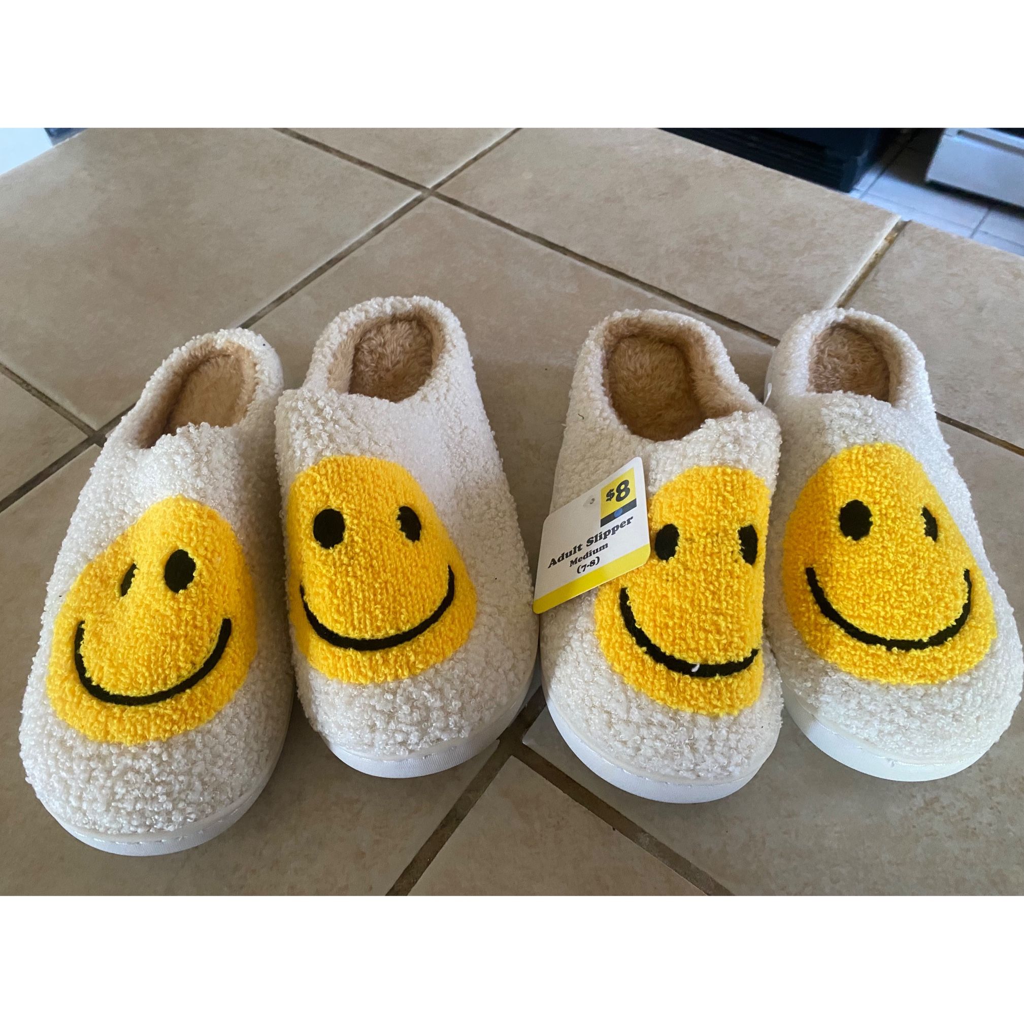 Women’s Slippers.. New .. $4 each pair