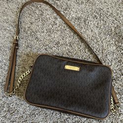Michael Kors Crossbody Bag