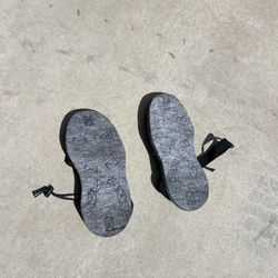 Stalking Carpet Boot Covers