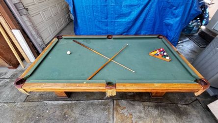 Golden West Billiards Custom Oak Pool Table (8ft) - w/ Balls & Cues