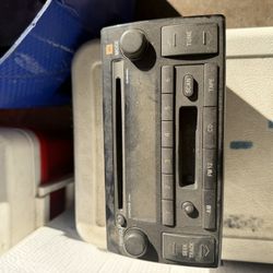 Toyota Camry Stock Radio