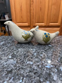 Vintage Takahashi Japan Art Pottery With Flowers Bird Pair of  Salt and Pepper Shakers.  Preowned never used.  Sticker on the bottom.