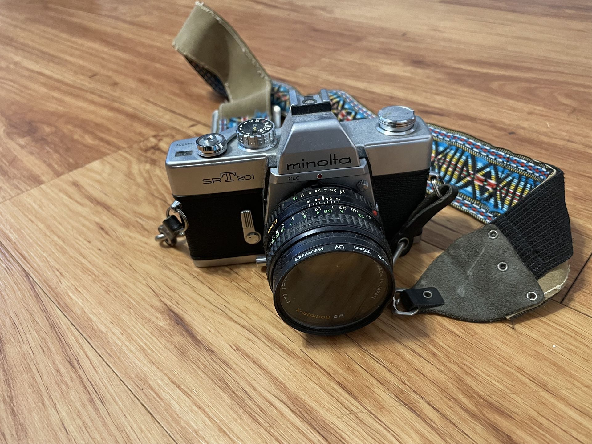 Appareil Photo Minolta SRT 201 Noir - Pour Pièces Ou Réparation, Objectif Manuel 35mm