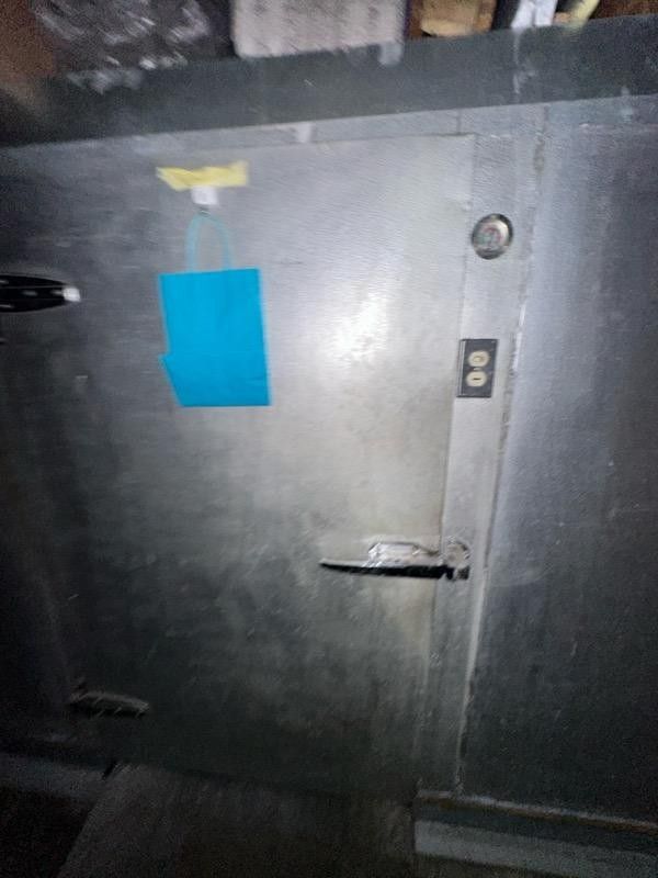 10ft X 6ft Walk In Refrigerator AS-IS Working Condition