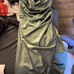 Green Dress 🐻‍❄️🐻‍❄️