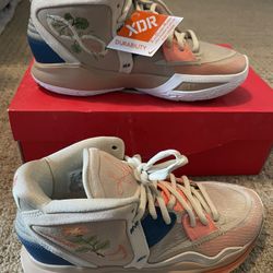 Kyrie infinity EP Size 7 Mens / 8.5 Womens