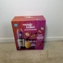 Magic Bullet Essential 9pc 250W Personal Blender Model #MBR-0901