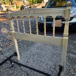 TWIN/SINGLE DIXIE Headboard and Metal Bed Frame-Vintage!