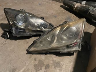 2008 Lexus IS 250 Headlights