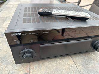 Yamaha RX-A1020 Receiver With Apple AirPlay