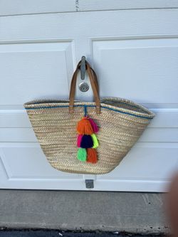 Moroccan Style Beach With Leather Handles 