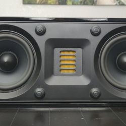 Martin Logan Motion 8i Center