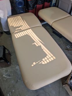 Stronglite ergo lift 30" tilt massage table