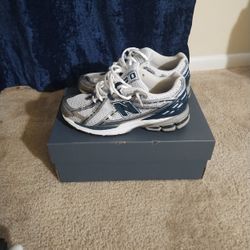 New Balance 1906 Runners