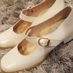 Girls' Women's Size 7.5 Shoes