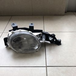 Dodge Neon 1995 To 1999 Head Light Assembly Passenger Side W/ Blue 