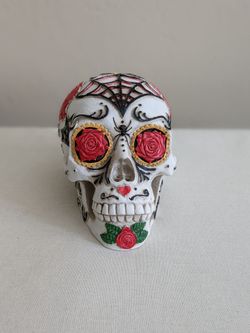 Like new Day of the Dead , Halloween sugar resin Skull
