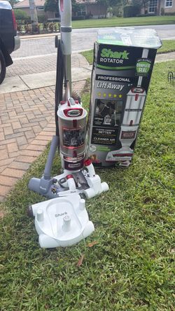 Professional shark rotator lift away vacuum