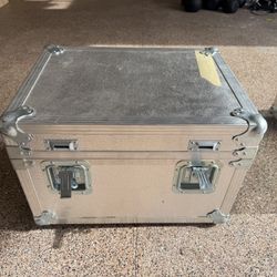 Heavy Duty Rolling Aluminum Equipment Case(2 Sizes)