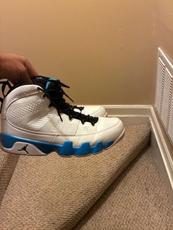 Jordan 9s size 10 70$