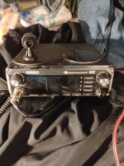 Uniden Bearcat 880 CB Radio