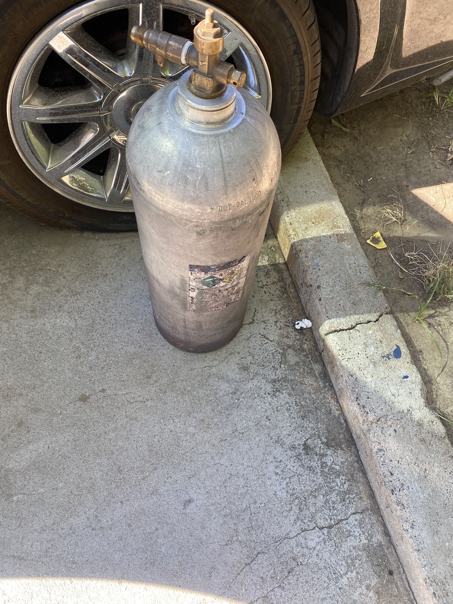 Noz Tank for Sale in Riverside, CA OfferUp