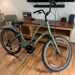 Trek Electra Townie 7D Step-Through 26” Fits 4’11” - 6’0”