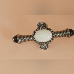 Silvertone Vintage Faux Cabochon Bar Pin