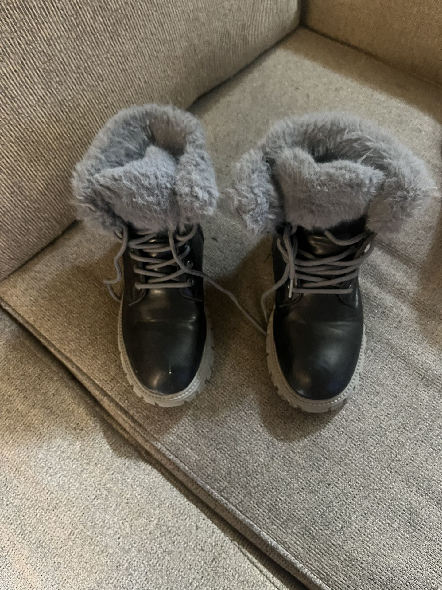 Grade School Girls Boots