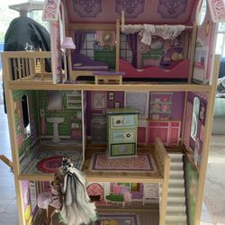 Kid Kraft Doll House + Barbie & Disney Dolls