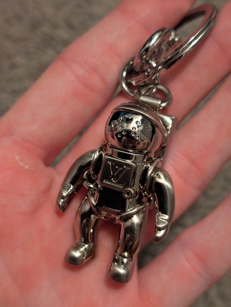 Astronaut Louis Vuitton Key Holder.