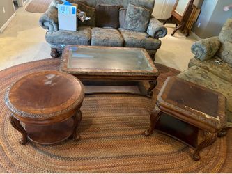Living room tables. Coffee table and 2 end tables