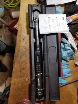 Husky 3/8 Drive Digital DisplayTorque Wrench
