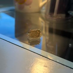 Hello kitty 10k Gold nugget ring 