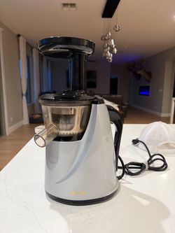 Hurom Slow Juicer cold press