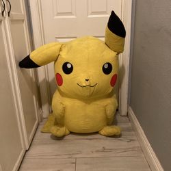 Giant Pikachu plushie 