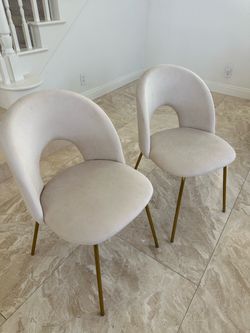 Accent chairs