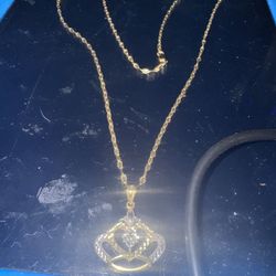 14 Kt Neckless With Pendant