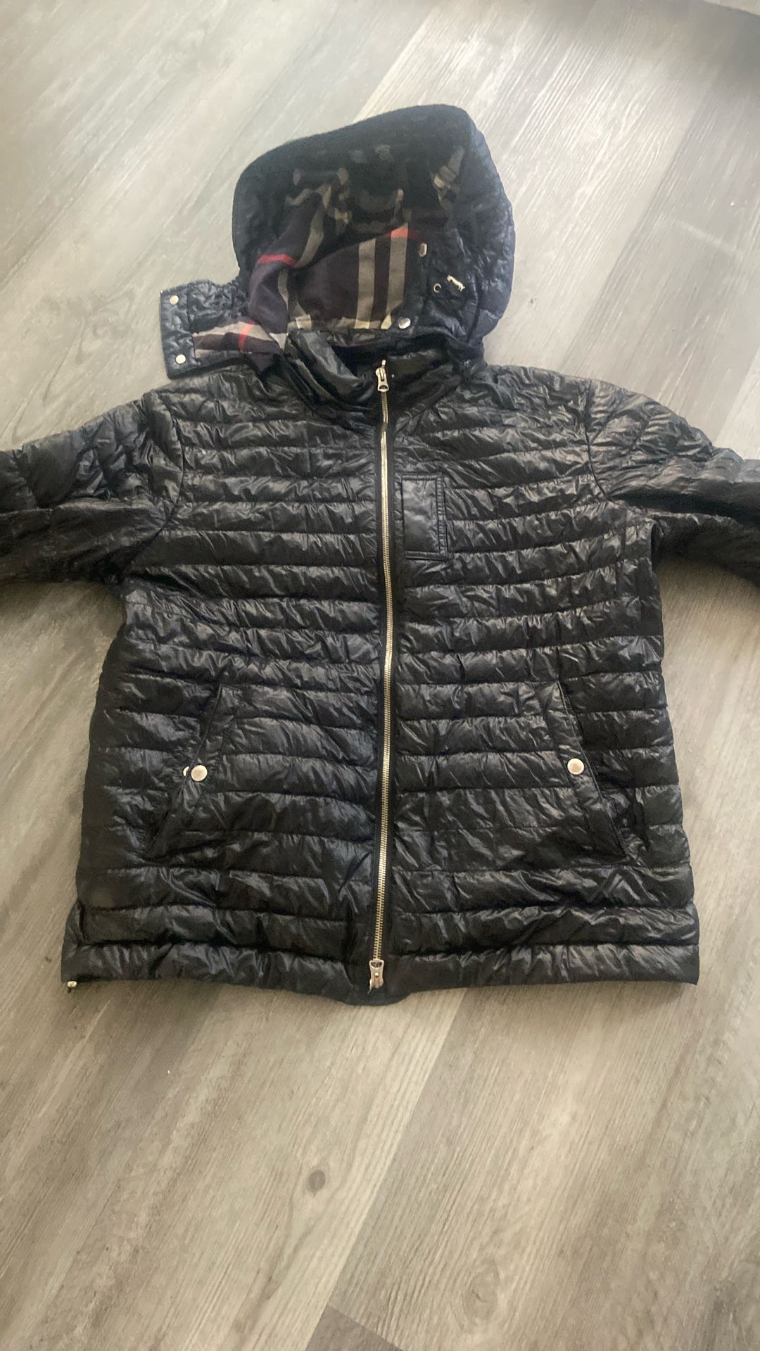 Burberry puffer coat