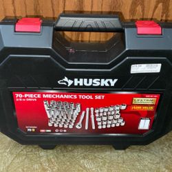 70 Pc HUSKY mechanics Tool New Unopened