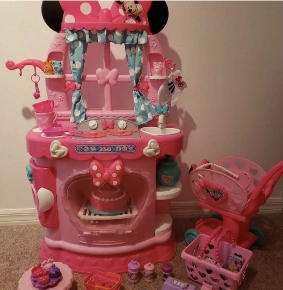 Minnie Mouse Kitchen 