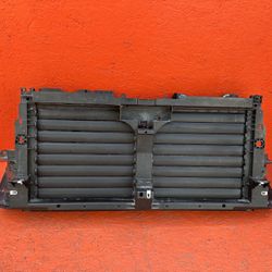 2024 2025 Ford Ranger Front Radiator Shutter OEM MB3B-8473-BF